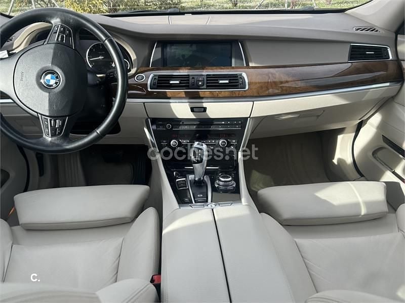 Usado BMW 530 Luxury Line 258 CV (189 kW) 2012 Beige Berlina