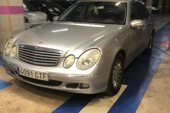 Gris Usado 2002 Mercedes E270 Avantgarde Berlina | 2450 € (Precio justo) - Imagen 1/4