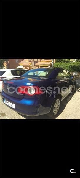 Usado VW Eos 140 CV (102 kW) 2006 Azul Descapotable