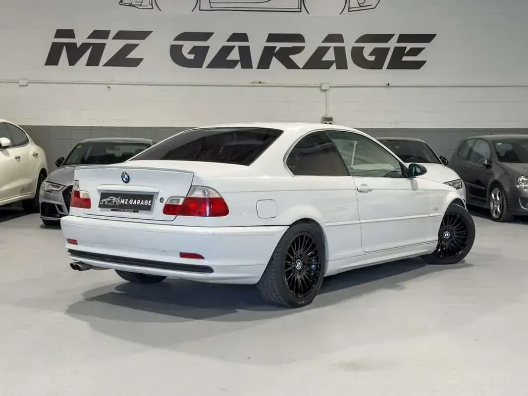Usado BMW 320 Comfort Edition 170 CV (125 kW) 2001 Blanco Coupe