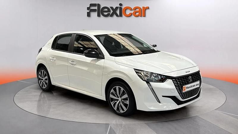 Usado Peugeot 208 Active 102 CV (75 kW) 2023 Blanco Utilitario