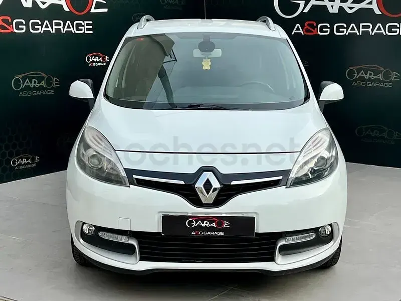 Usado Renault Grand Scénic 115 CV (84 kW) 2015 Blanco Monovolumen