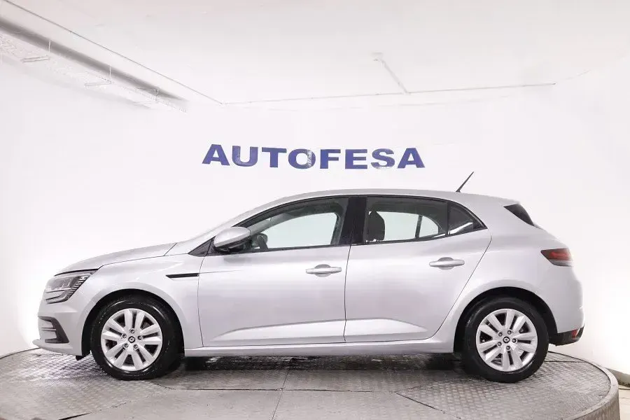 Usado Renault Mégane II Equilibre 115 CV (84 kW) 2023 Plata Berlina