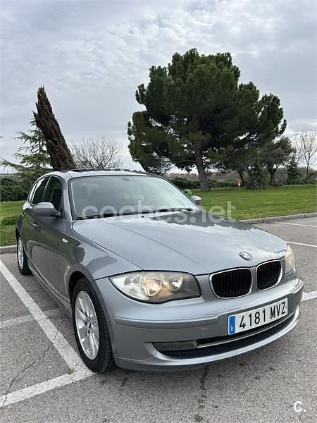 Usado BMW 116 122 CV (89 kW) 2009 Gris / plata Utilitario