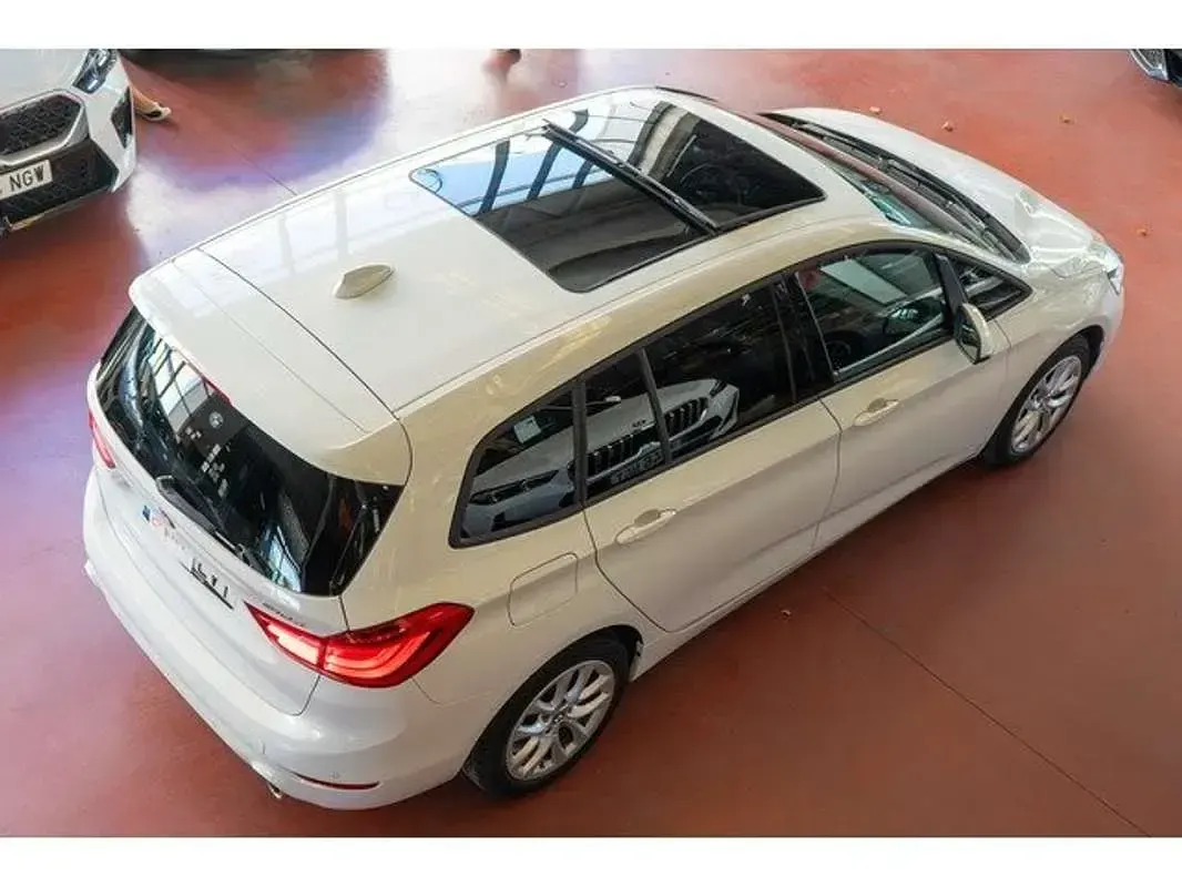 Usado BMW 218 Gran Tourer Sport Line 150 CV (110 kW) 2022 Blanco Monovolumen