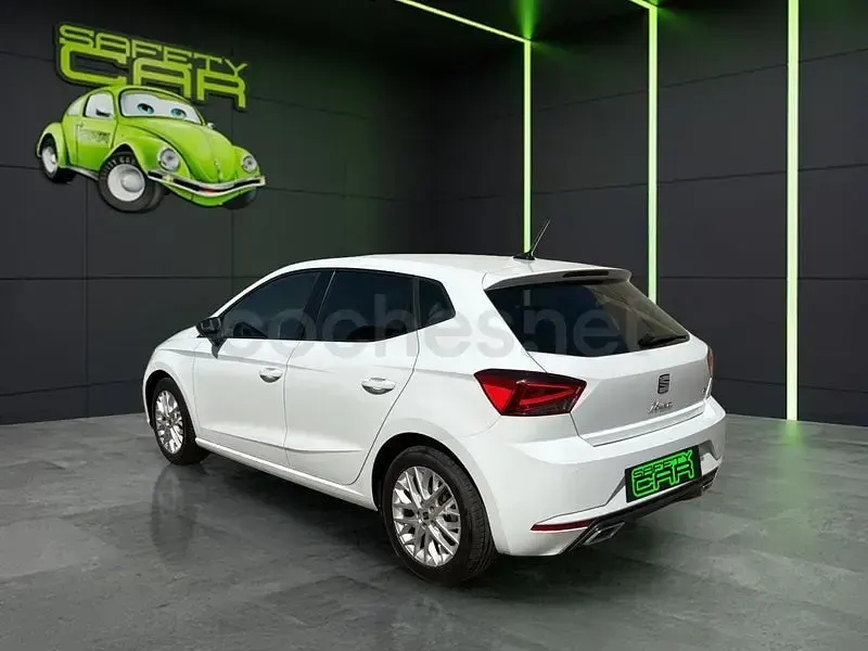 Usado Seat Ibiza FR 115 CV (84 kW) 2024 Blanco Utilitario