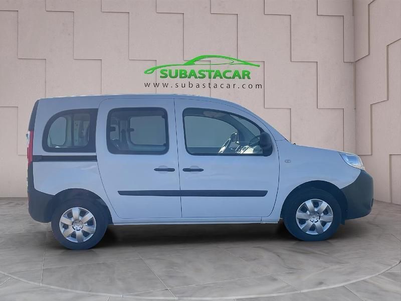 Usado Renault Kangoo 75 CV (55 kW) 2018 Blanco Monovolumen