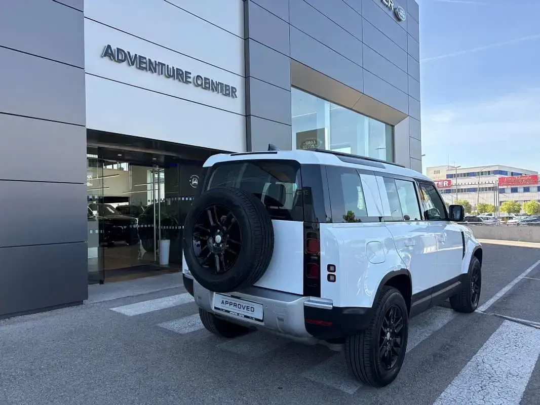 Usado Land Rover Defender S 249 CV (183 kW) 2025 Blanco SUV