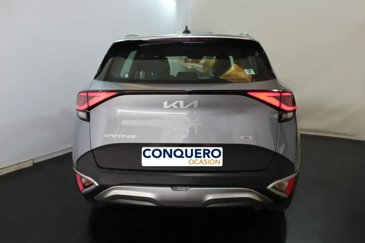 Usado Kia Sportage 230 CV (169 kW) 2023 Gris SUV