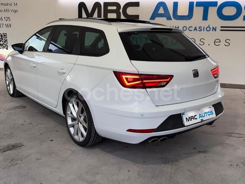 Usado Seat Leon FR 150 CV (110 kW) 2017 Blanco Familiar