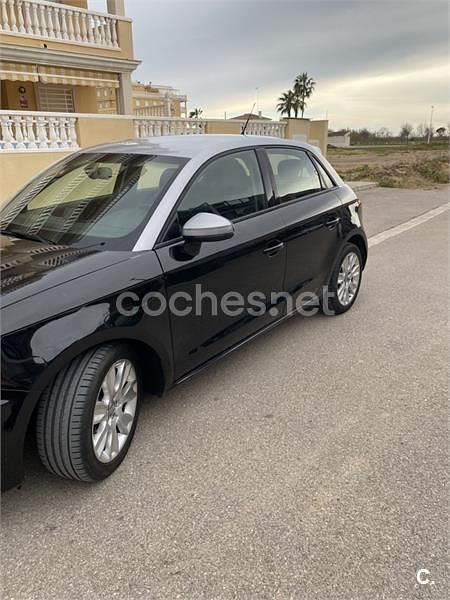 Usado Audi A1 Sportback Attraction 95 CV (69 kW) 2016 Negro Utilitario
