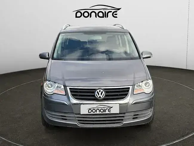 Usado VW Touran Highline 140 CV (102 kW) 2007 Gris / plata Monovolumen