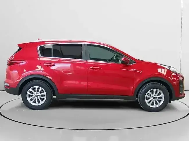 Usado Kia Sportage Plus 132 CV (97 kW) 2019 Rojo SUV