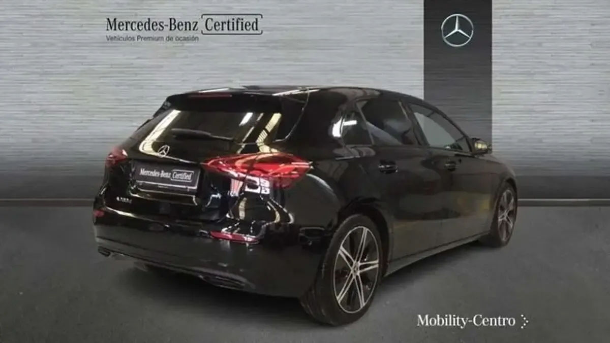 Usado Mercedes A220 151 CV (111 kW) 2024 Negro Berlina