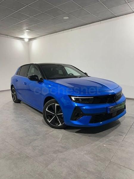 Usado Opel Astra 130 CV (95 kW) 2024 Azul Berlina