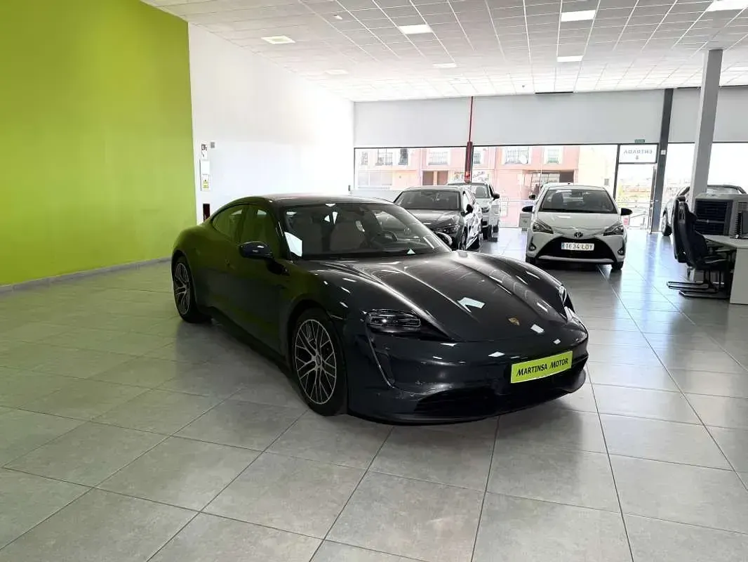 Usado Porsche Taycan 300 kW (408 CV) 2024 Negro Berlina