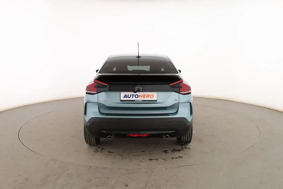 Usado Citroën C4 PureTech 131 CV (96 kW) 2022 Verde Berlina