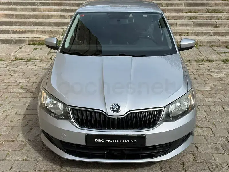 Usado Skoda Fabia Business Line 75 CV (55 kW) 2017 Gris / plata Berlina