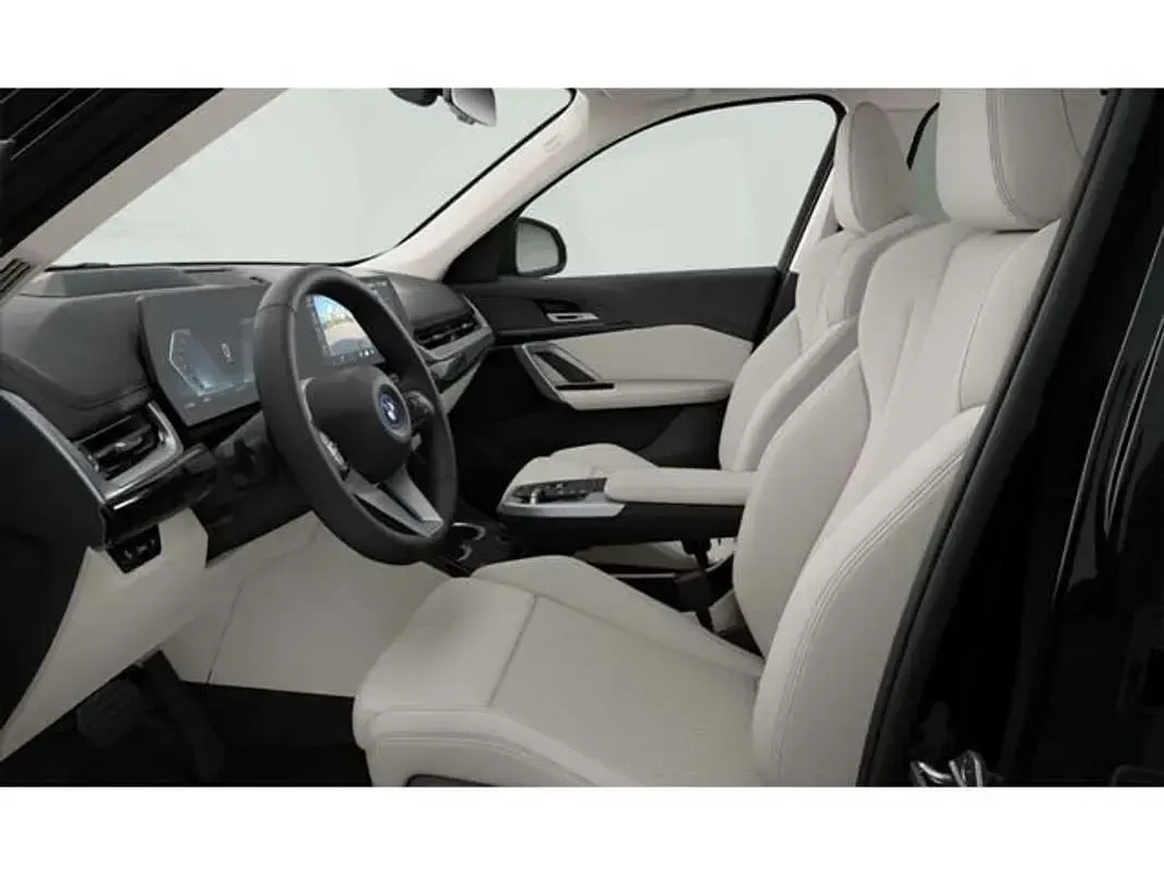 Usado BMW iX1 150 kW (204 CV) 2025 Negro SUV