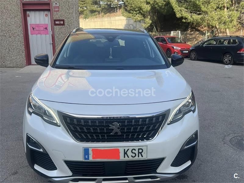 Usado Peugeot 3008 Allure 130 CV (95 kW) 2018 Blanco SUV