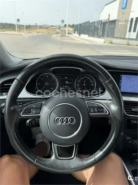 Usado Audi A4 150 CV (110 kW) 2015 Negro Familiar