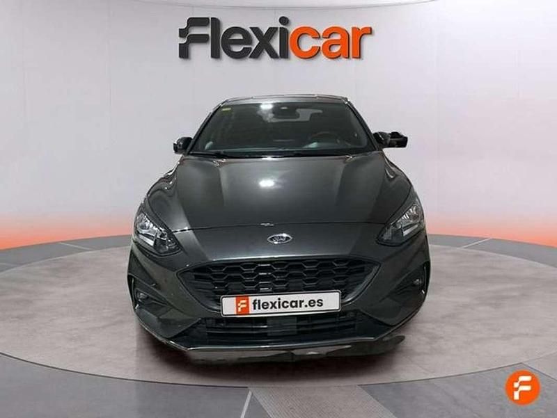 Usado Ford Focus ST-Line 120 CV (88 kW) 2018 Gris Utilitario