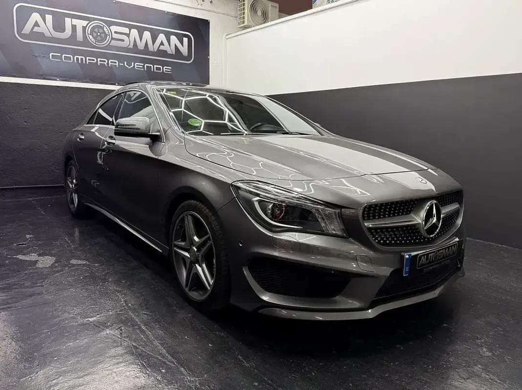 Occasion Mercedes CLA200 AMG line 136 PK (100 kW) 2015 Grijs Sedan