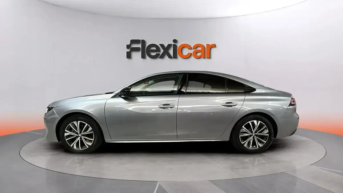 Usado Peugeot 508 Allure 131 CV (96 kW) 2023 Gris Berlina
