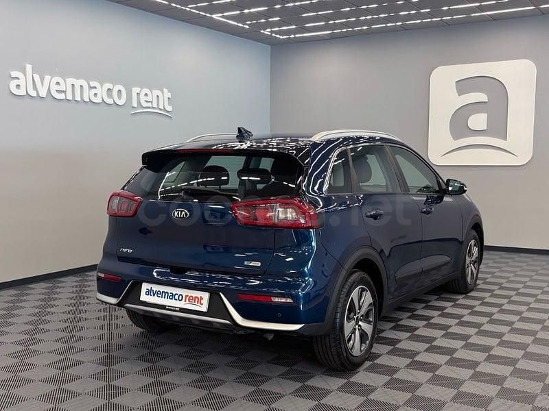 Begagnad Kia Niro 141 HK (103 kW) 2018 Blå SUV