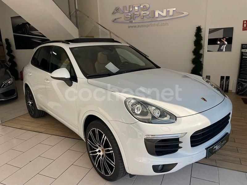 Blanco Usado 2015 Porsche Cayenne SUV | 39.990 € (Caro) - Imagen 1/4