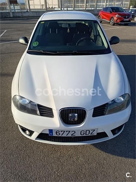 Usado Seat Ibiza Reference 85 CV (62 kW) 2008 Blanco Berlina