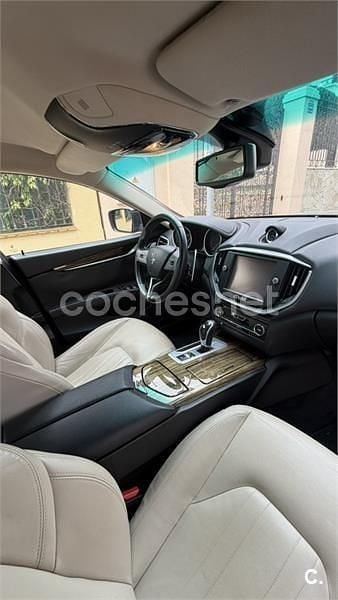 Usado Maserati Ghibli 275 CV (202 kW) 2015 Negro Berlina