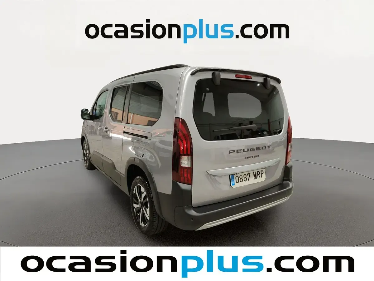 Usado Peugeot Rifter GT 131 CV (96 kW) 2024 Gris Monovolumen