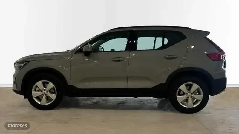 Nuevo Volvo XC40 163 CV (119 kW) 2026 Gris SUV