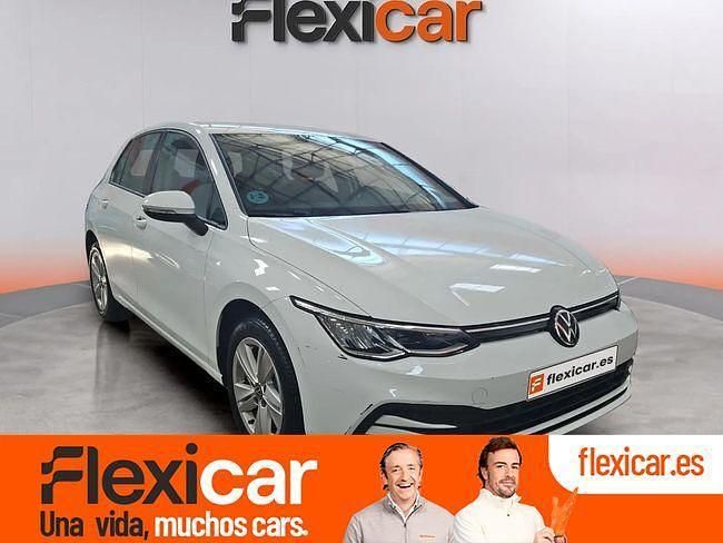 Blanco Usado 2021 VW Golf VIII Life Berlina | 21.990 € (Un poco caro) - Imagen 1/4