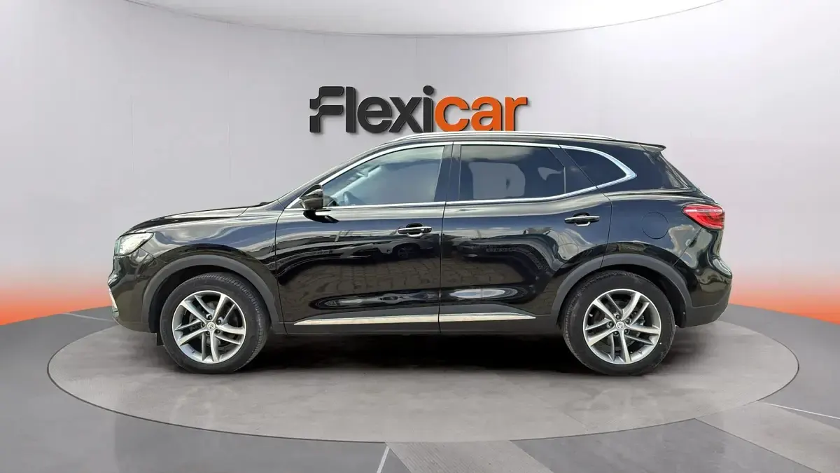 Usado MG HS Comfort 258 CV (189 kW) 2022 Negro SUV