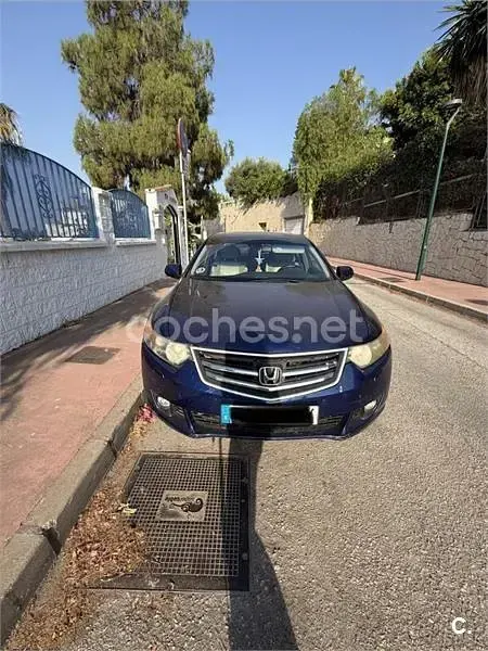 Usado Honda Accord Luxury 150 CV (110 kW) 2011 Azul Berlina
