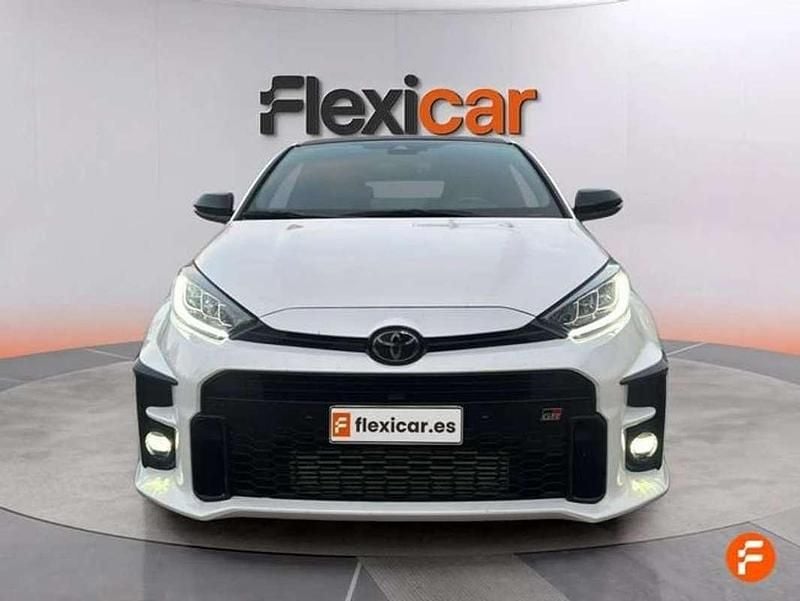 Usado Toyota Yaris 261 CV (191 kW) 2021 Blanco Utilitario