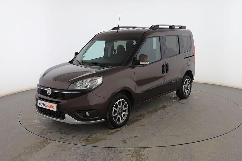 Gris Usado 2017 Fiat Doblò Trekking Monovolumen | 13.499 € (Precio justo) - Imagen 1/3