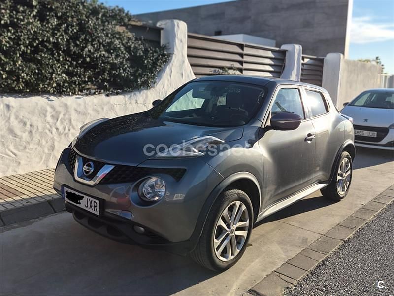 Usado Nissan Juke Acenta 110 CV (80 kW) 2017 Gris / plata SUV