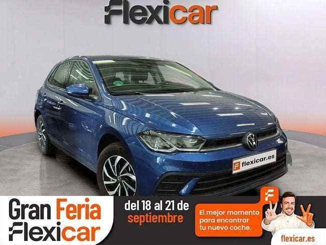 Azul Usado 2024 VW Polo Life Berlina | 19.990 € (Precio justo) - Imagen 1/4
