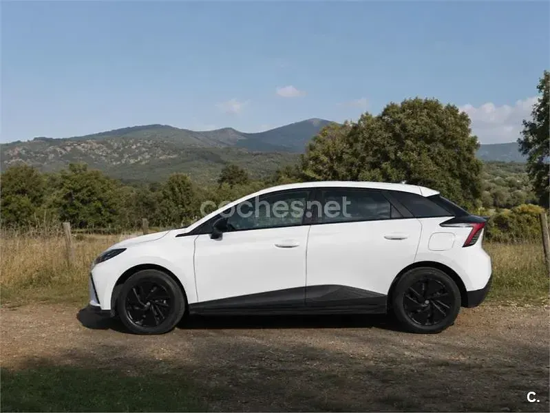 Usado MG MG4 EV 125 kW (170 CV) 2023 Eléctrico Utilitario