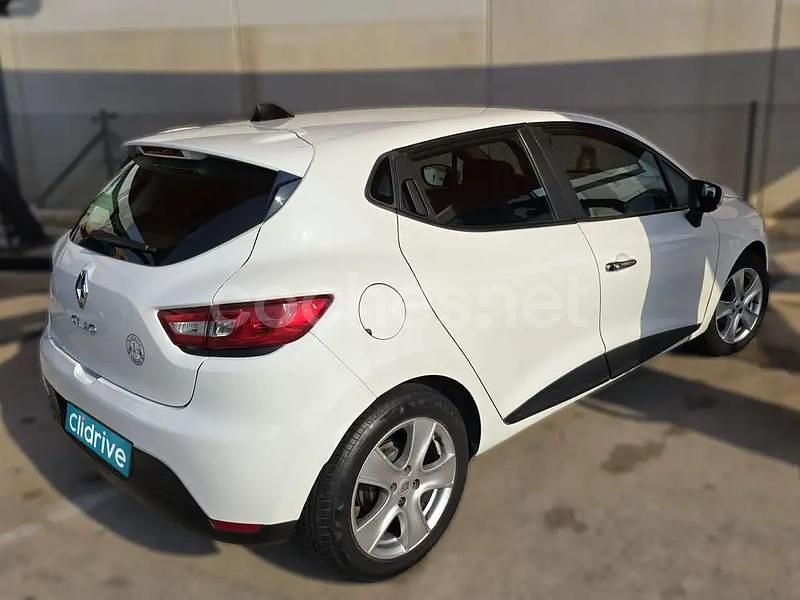 Usado Renault Clio IV Authentique 75 CV (55 kW) 2015 Blanco Berlina