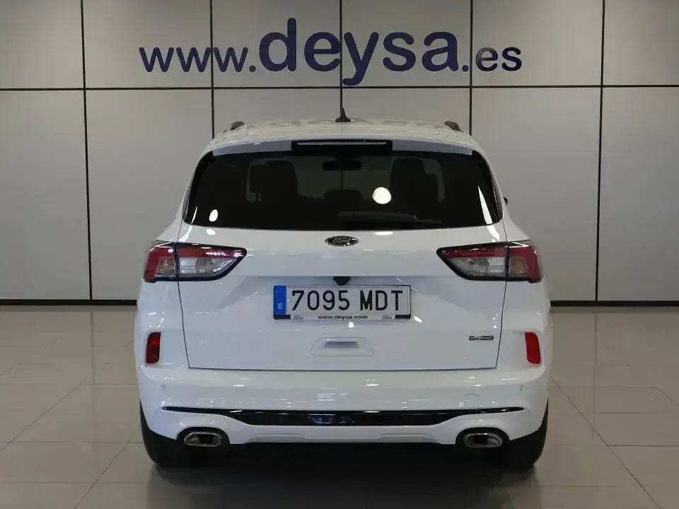 Usado Ford Kuga ST-Line 190 CV (139 kW) 2023 Blanco SUV