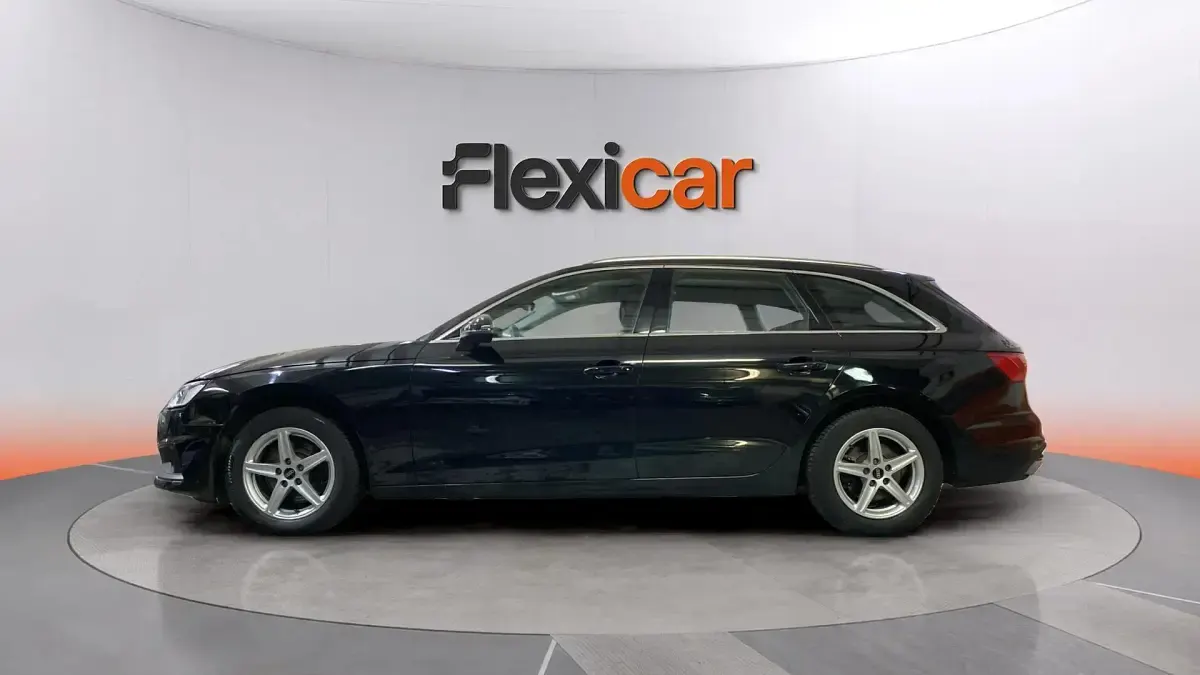 Begagnad Audi A4 Advanced Plus 150 HK (110 kW) 2023 Svart Kombi