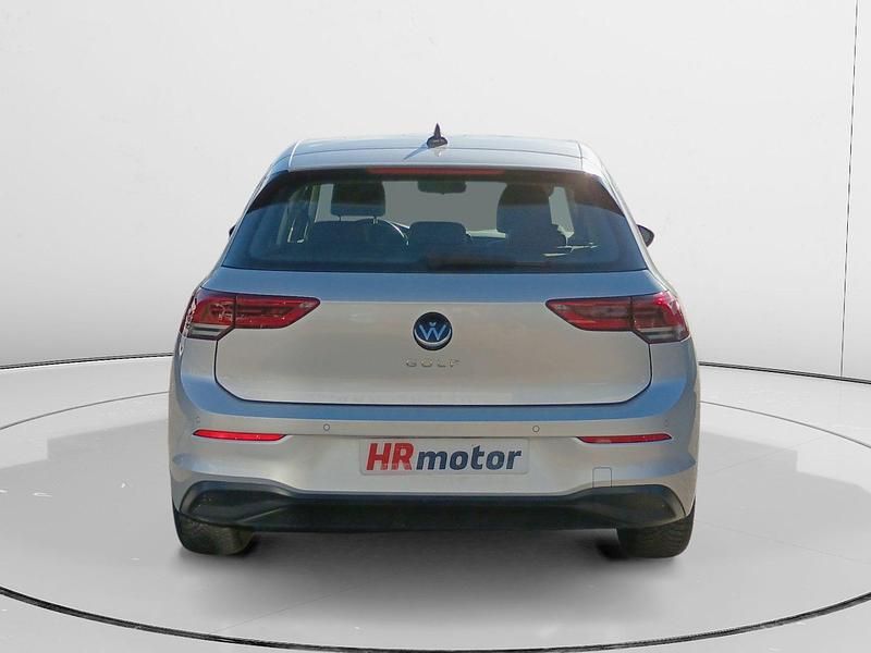 Usado VW Golf VIII Life 111 CV (81 kW) 2023 Gris Utilitario