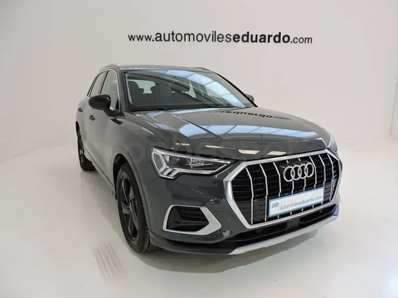 Usado Audi Q3 Sportback Advanced Plus 150 CV (110 kW) 2022 Gris / plata SUV
