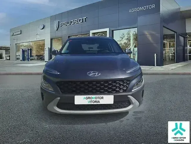 Usado Hyundai Kona 120 CV (88 kW) 2021 Gris SUV