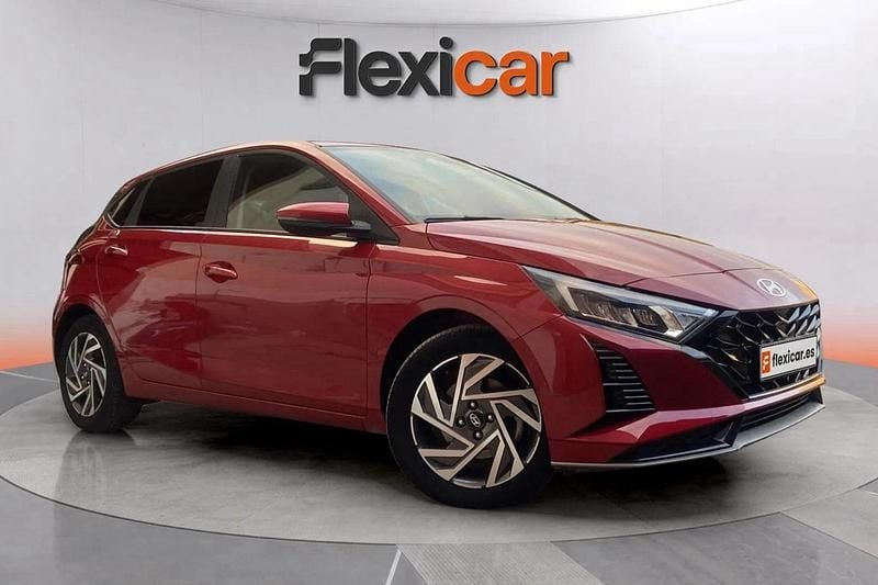 Rojo Usado 2024 Hyundai i20 Berlina | 16.470 € (Super precio) - Imagen 1/4