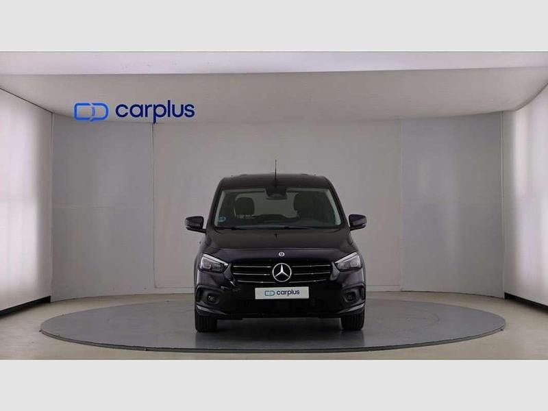 Usado Mercedes T180 116 CV (85 kW) 2024 Negro Monovolumen